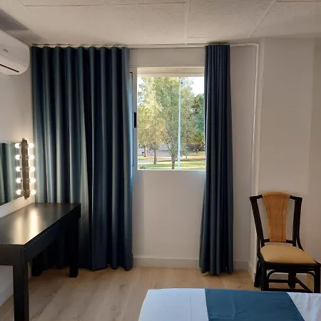 Szálloda Garden Rous