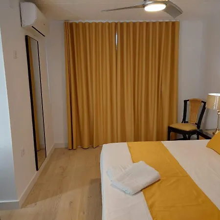 Szálloda Garden Rous *