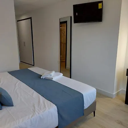 Szálloda Garden Rous *