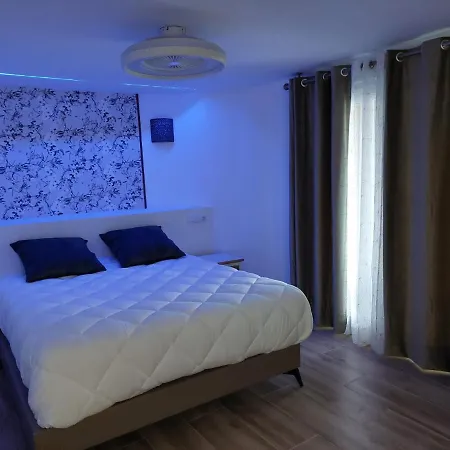 Garden Rous Szálloda *