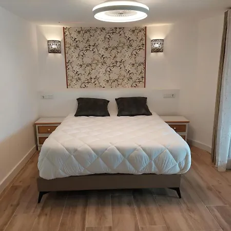 Garden Rous Szálloda