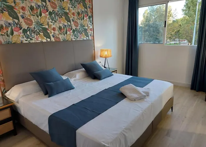 Hotel Garden Rous *
