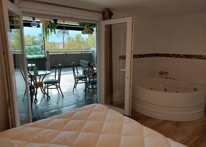 Hotel Garden Rous *