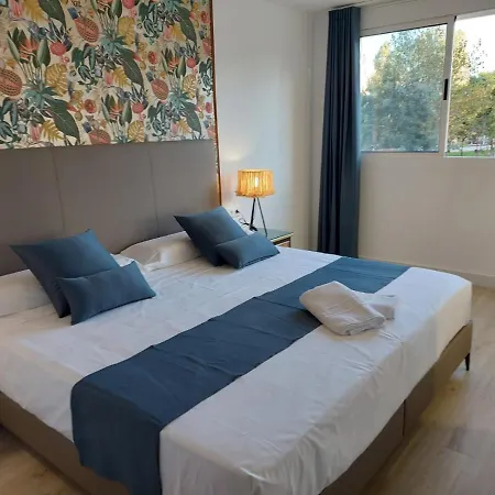 Hotel Garden Rous *