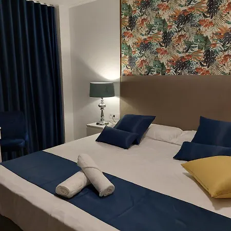 Garden Rous Hotel *