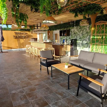 Hotel Garden Rous